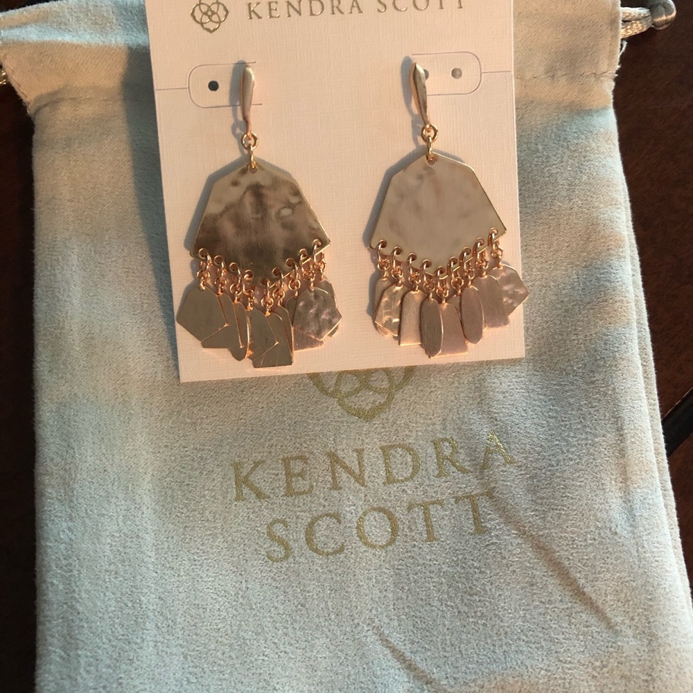 Kendra Scott Liz earrings